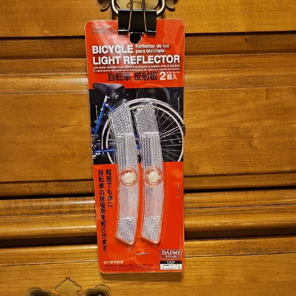 Daiso Bicycle Light Reflector - Red and White